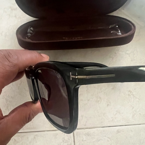 Tom Ford Sunglasses (Unisex) - Picture 6 of 7